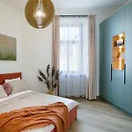 Retreat Design
